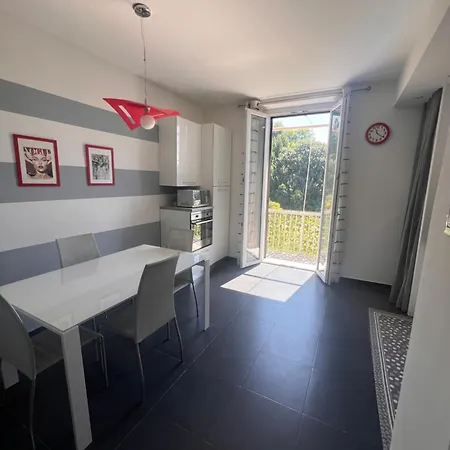 5 Terre Paula House Специя